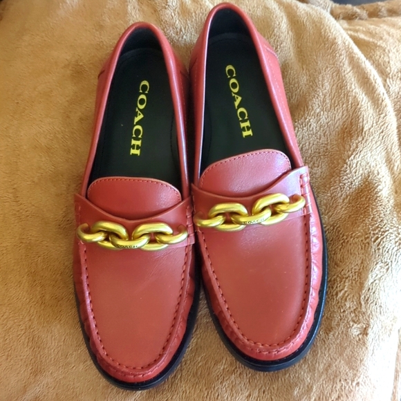 COACH Logo Jess Loafer Rust Women 6B Academia Preppy Slip On Leather Career - Picture 1 of 8